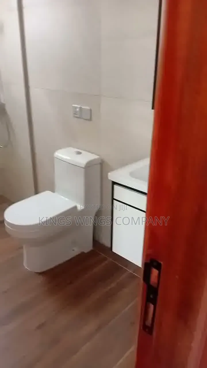 5bdrm House in Palm Ridge Estate, Community 25 for rent