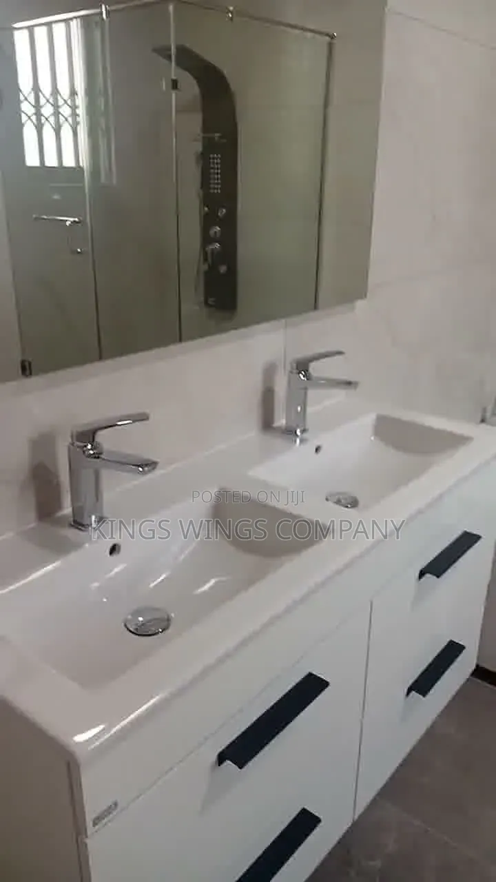 5bdrm House in Palm Ridge Estate, Community 25 for rent