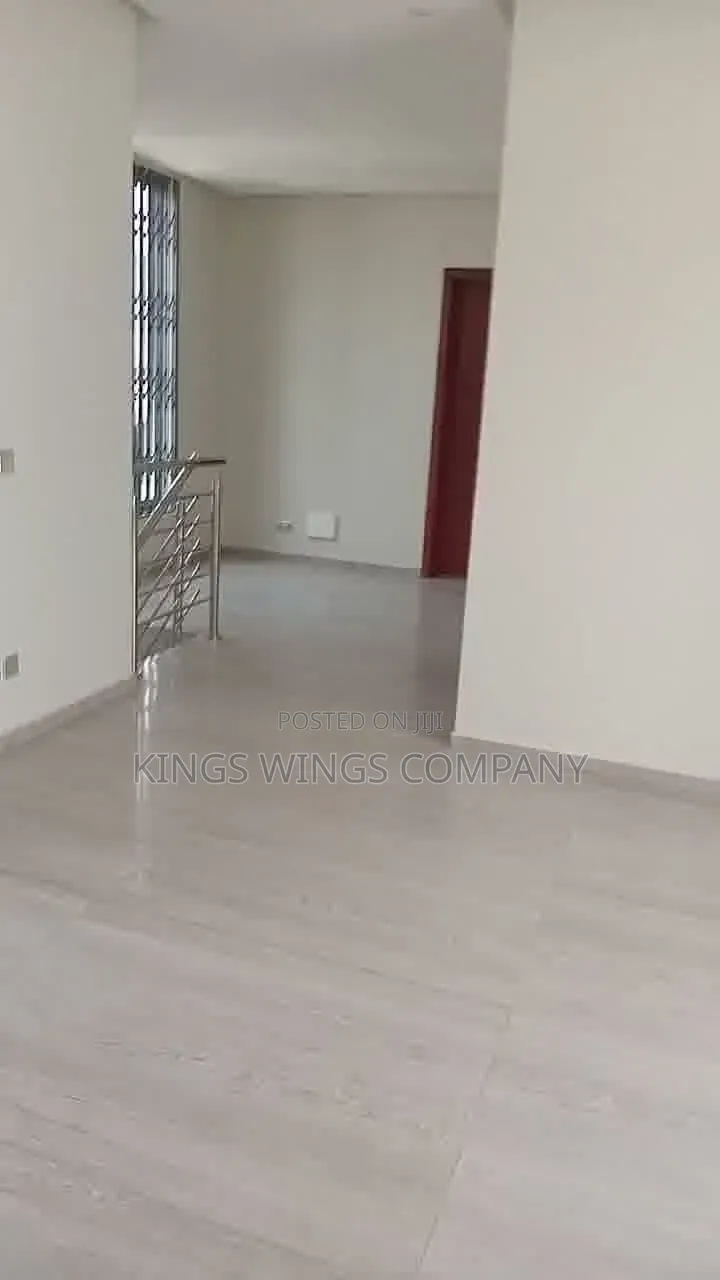 5bdrm House in Palm Ridge Estate, Community 25 for rent