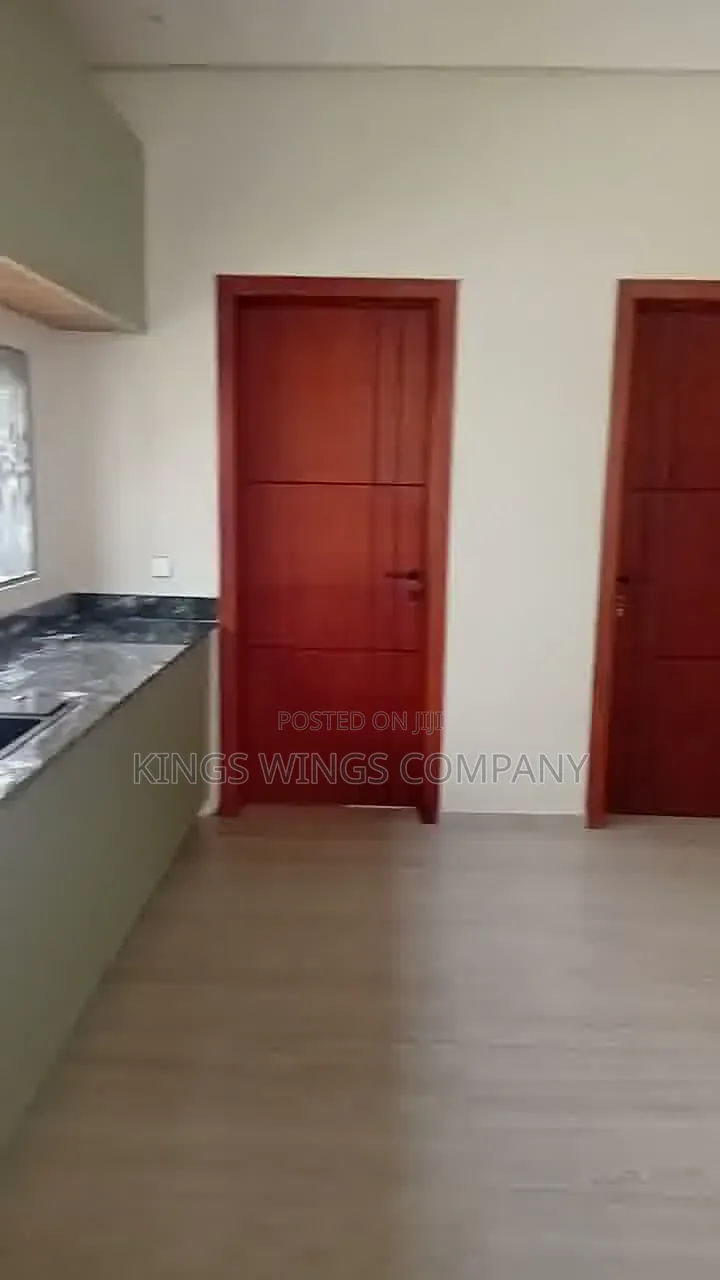 5bdrm House in Palm Ridge Estate, Community 25 for rent