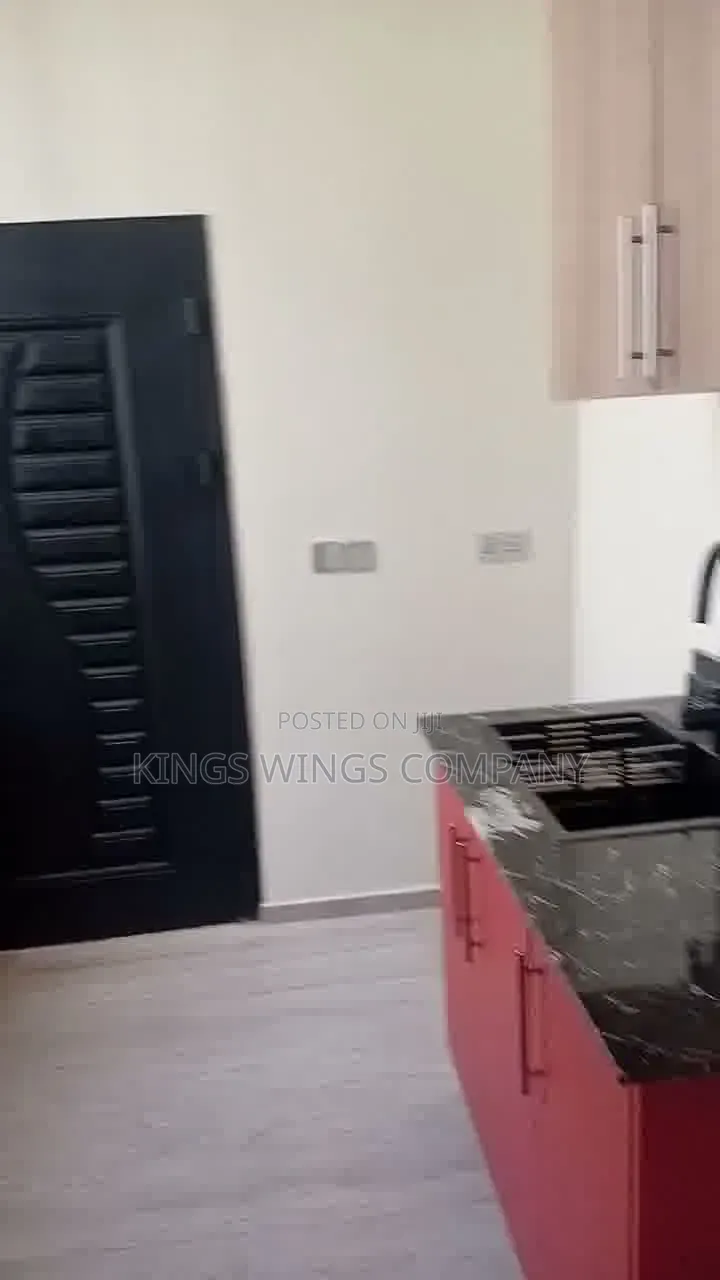 5bdrm House in Palm Ridge Estate, Community 25 for rent
