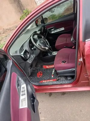 Toyota Vitz 2014