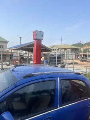 2-Post Car Lift (2.5-Ton)