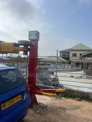 2-Post Car Lift (2.5-Ton)