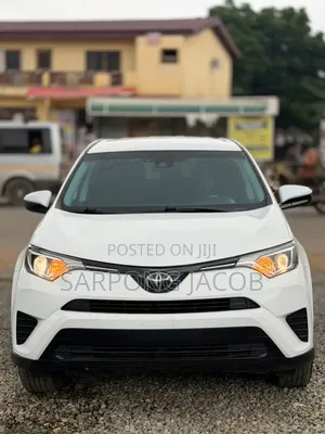 Toyota RAV4 2018 White