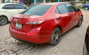 Toyota Corolla 2015 Red