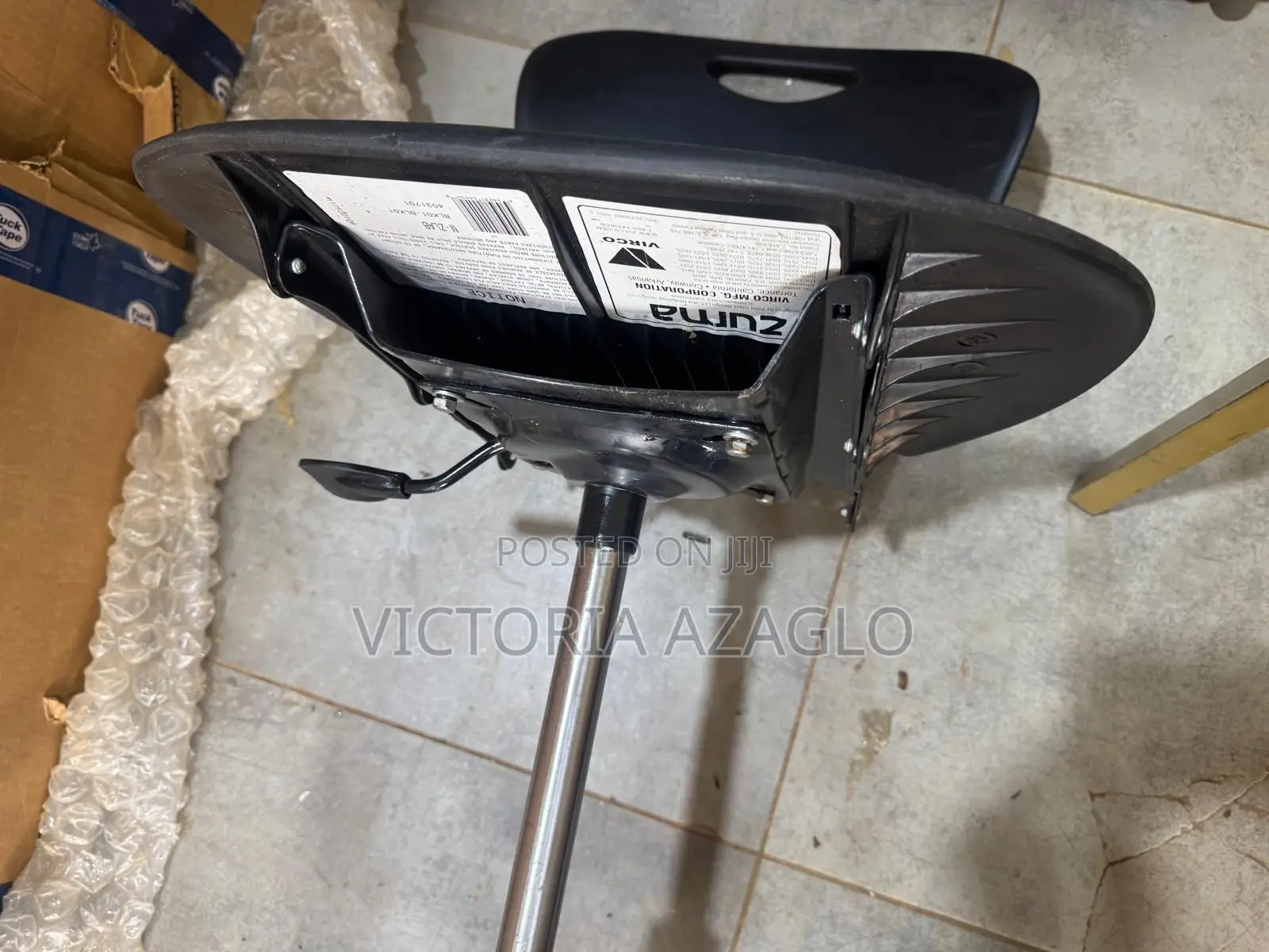 Adjustable Barbering / Saloon Chairs - Quality Seat