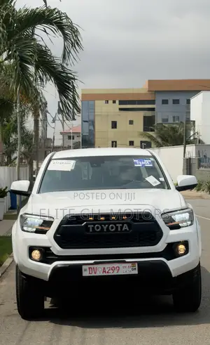 Toyota Tacoma SR5 Double Cab 6' Bed V6 AT 2023 White
