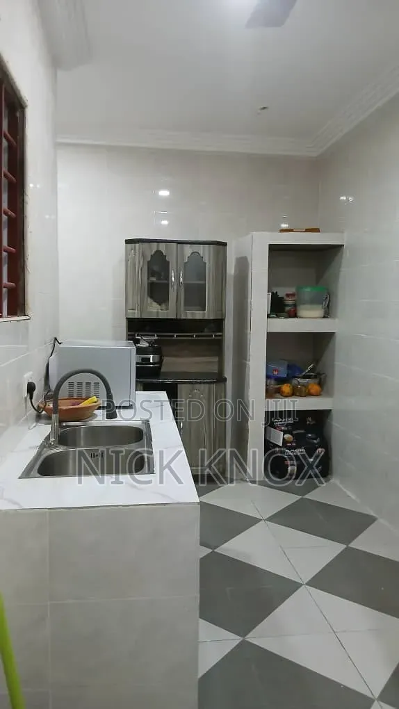 2bdrm Apartment in Klagon, Lashibi for rent