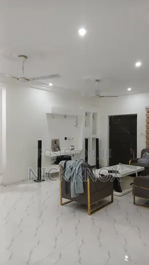 2bdrm Apartment in Klagon, Lashibi for rent