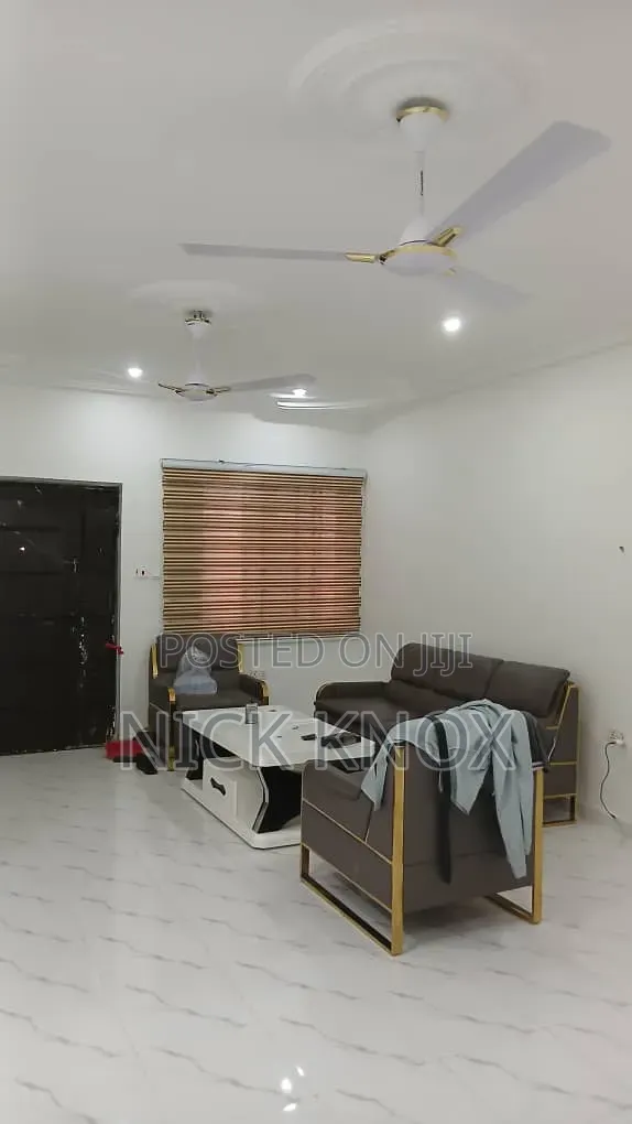 2bdrm Apartment in Klagon, Lashibi for rent
