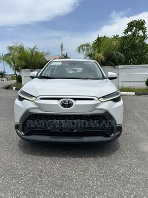 Toyota Frontlander 2.0 Petrol FWD 2022 White
