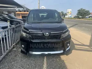 Toyota Voxy X 4WD 7-Seater 2015 Black