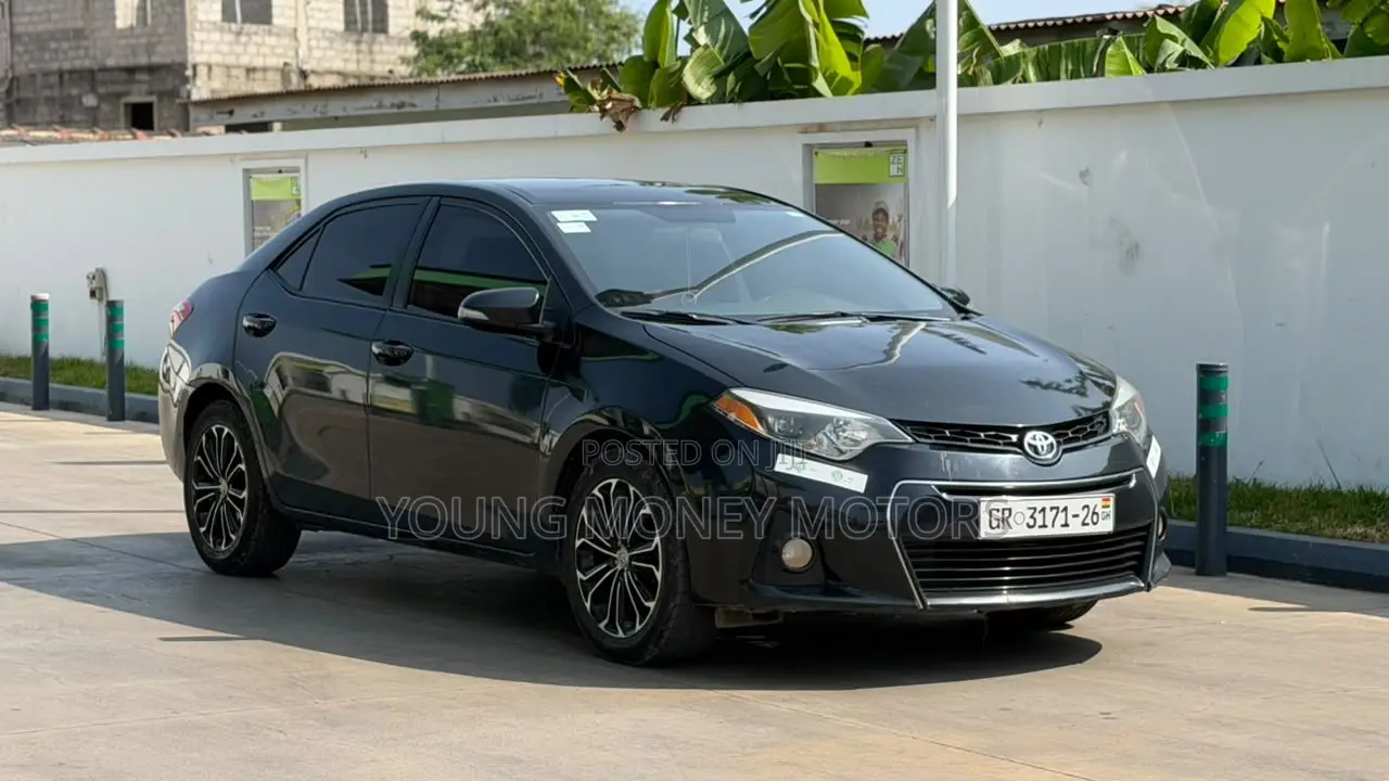 Toyota Corolla S 4dr Sedan (1.8L 4cyl CVT) 2015 Black