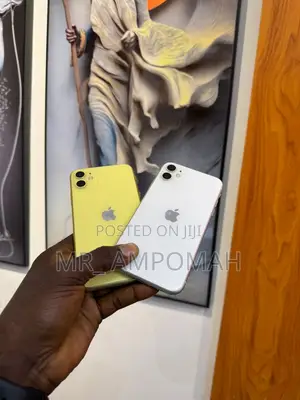 New Apple iPhone 11 64 GB Yellow