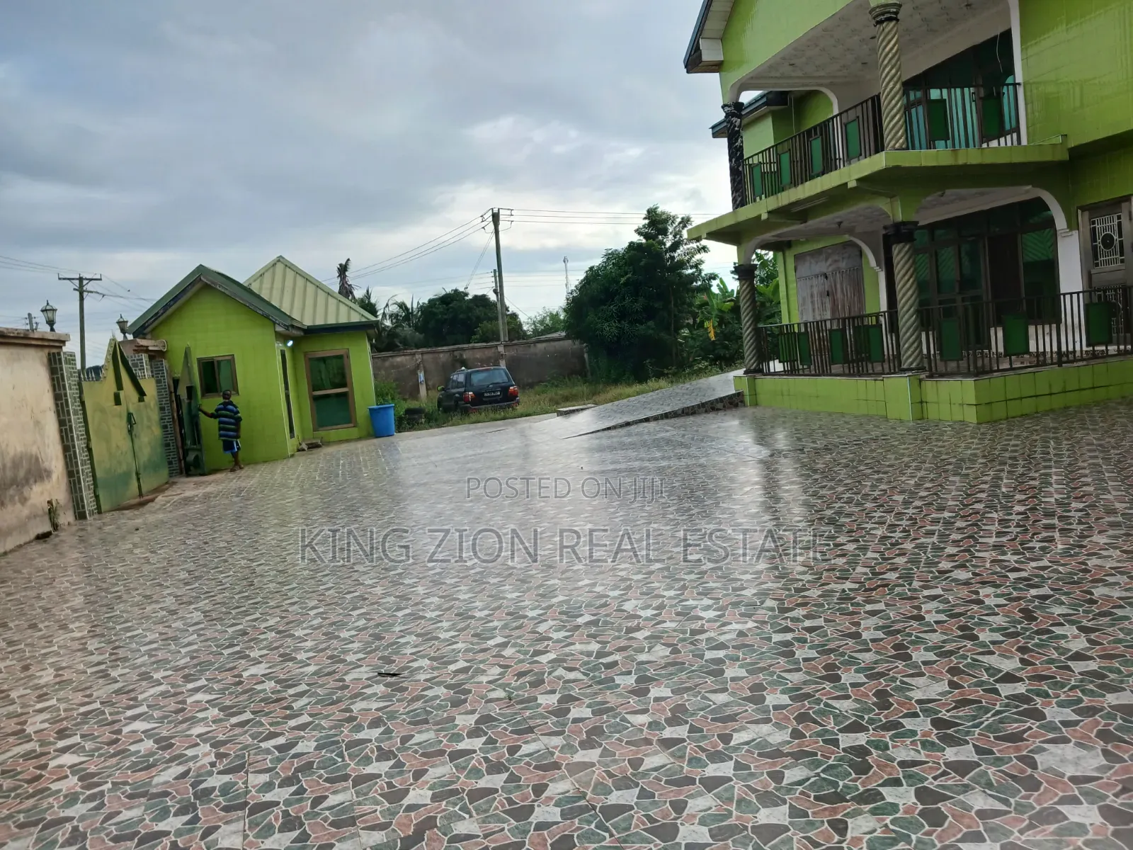 7bdrm House in Kingzion Real, Olebu for sale