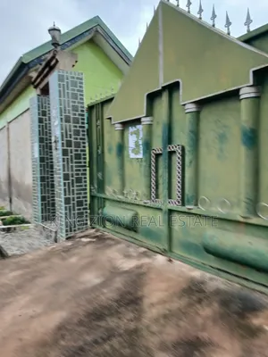 7bdrm House in Kingzion Real, Olebu for sale