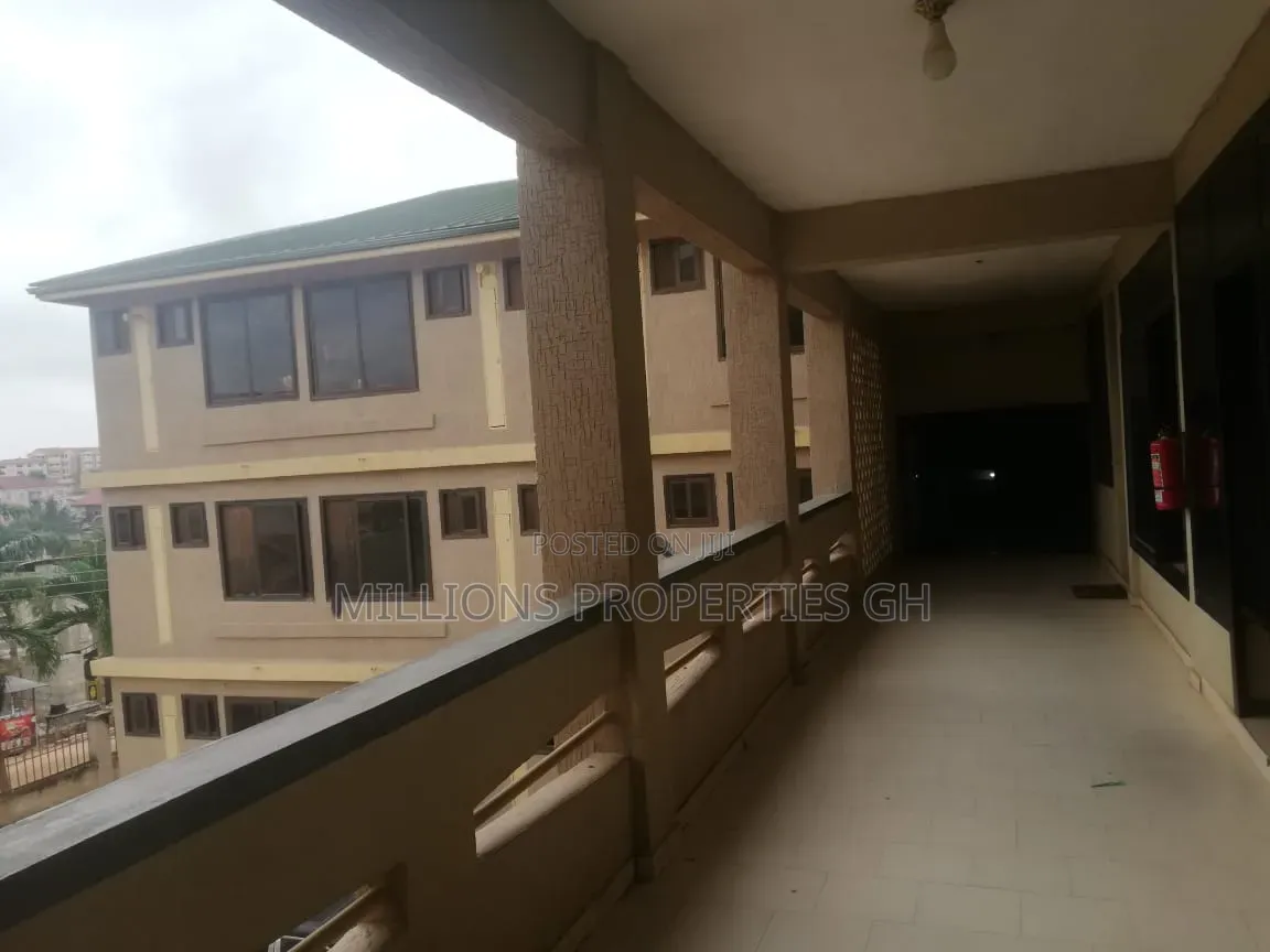 66 Hostel Rooms 4sale Knust-Ayeduase