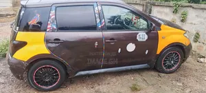 Toyota Yaris 2006 Brown
