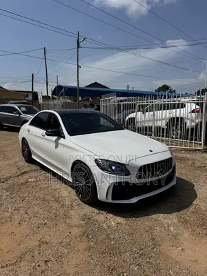 Mercedes-Benz C300 2017 White