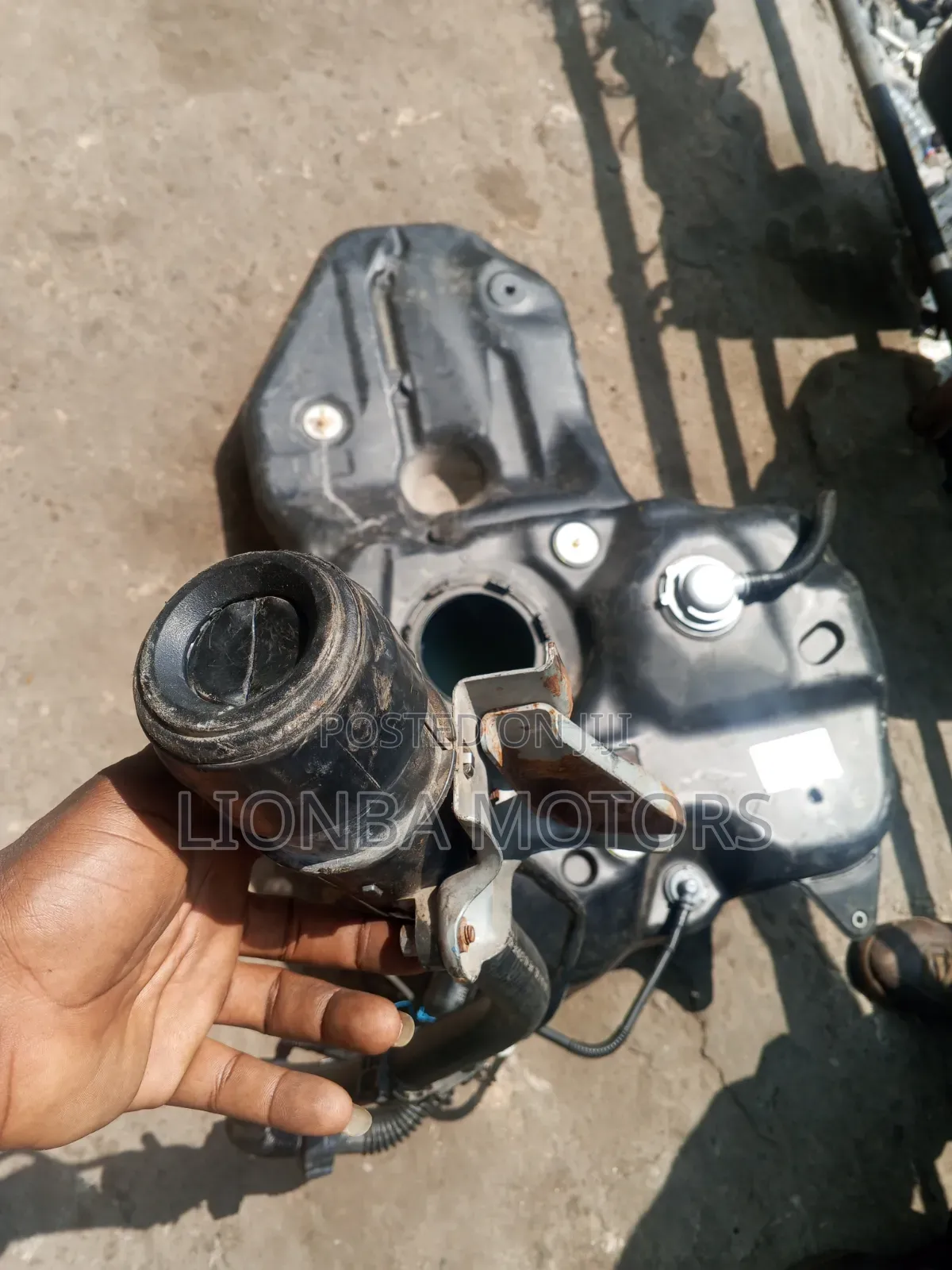 Honda CR-V 2018 Fuel Tank