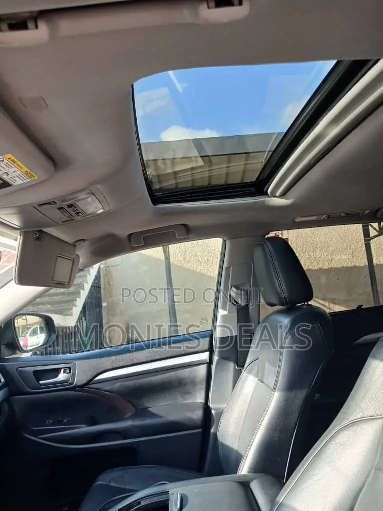 Toyota Highlander XLE 2019 Black