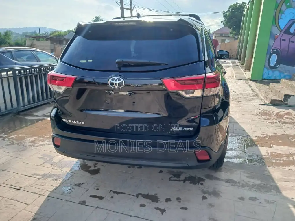 Toyota Highlander XLE 2019 Black