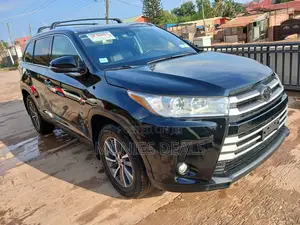 Toyota Highlander XLE 2019 Black