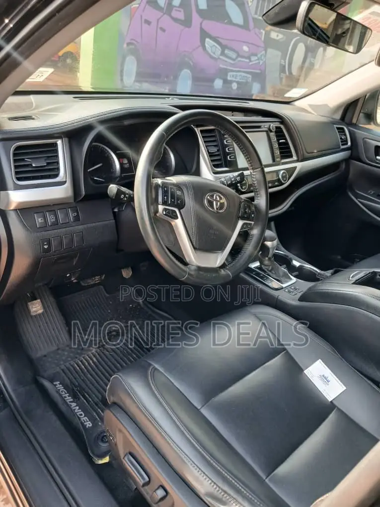 Toyota Highlander XLE 2019 Black