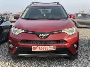 Toyota RAV4 XLE AWD (2.5L 4cyl 6A) 2017 Burgundy