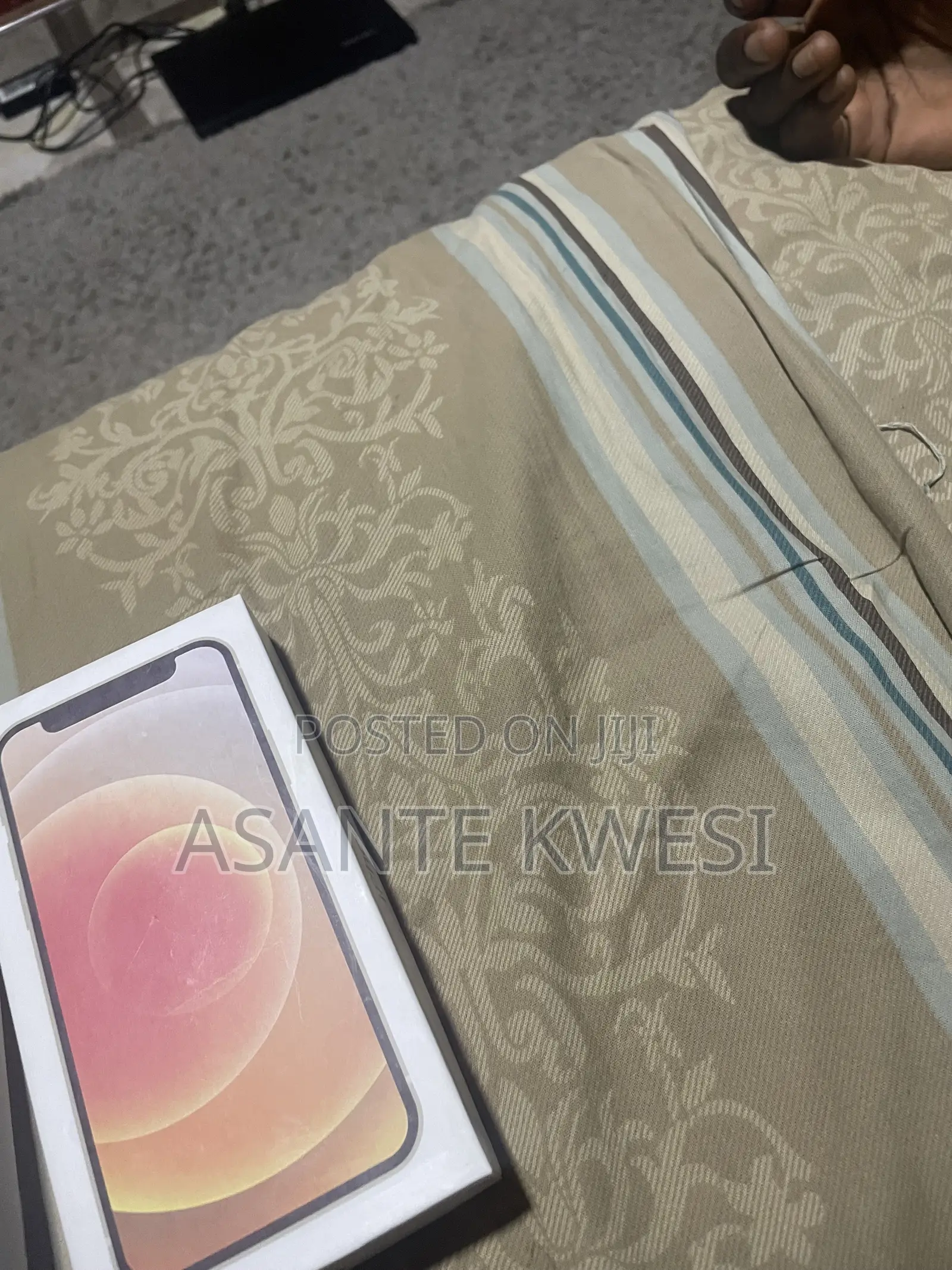 Apple iPhone 12 64 GB White