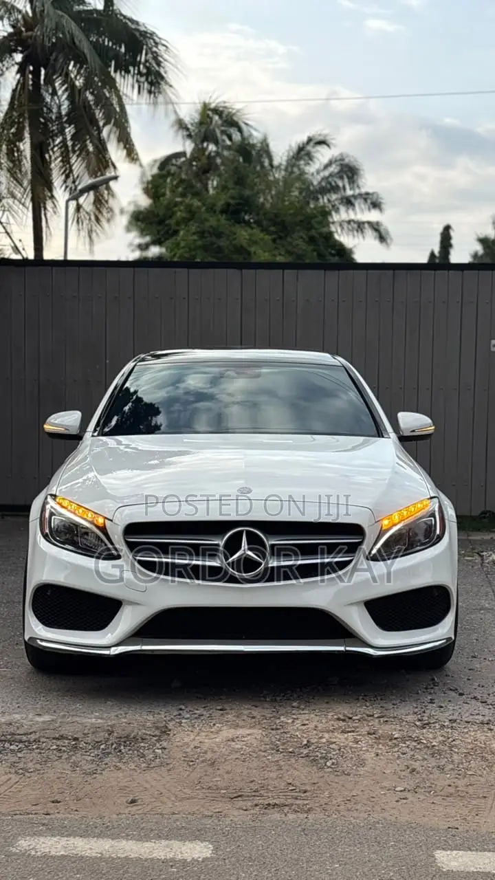 Mercedes-Benz C300 2017 White