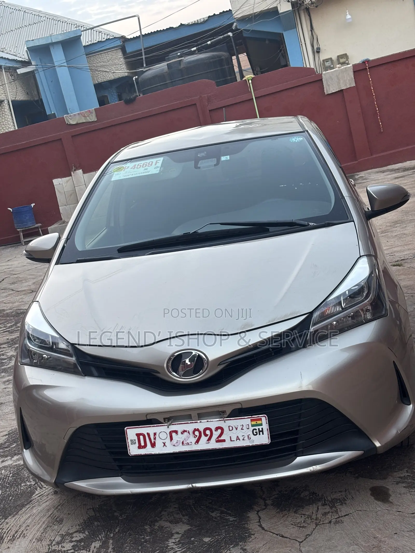 Toyota Vitz 1.3 AWD 3dr 2016 Brown