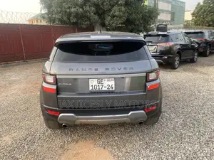 Land Rover Range Rover Evoque HSE 4x4 5-Door 2019 Gray