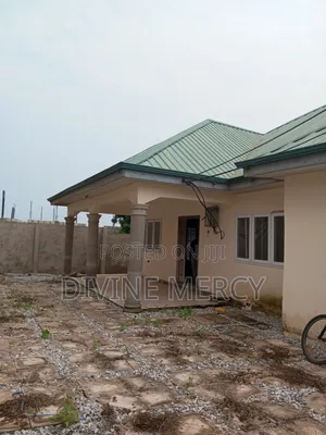 3bdrm Bungalow in Nyanaynor, Awutu Senya East Municipal for sale