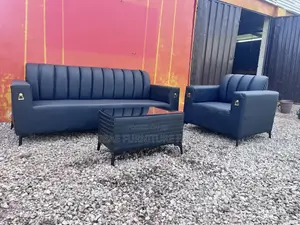 Quality and Spacious Sofa Chairs