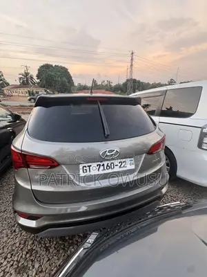 Hyundai Santa Fe 2018 Gray