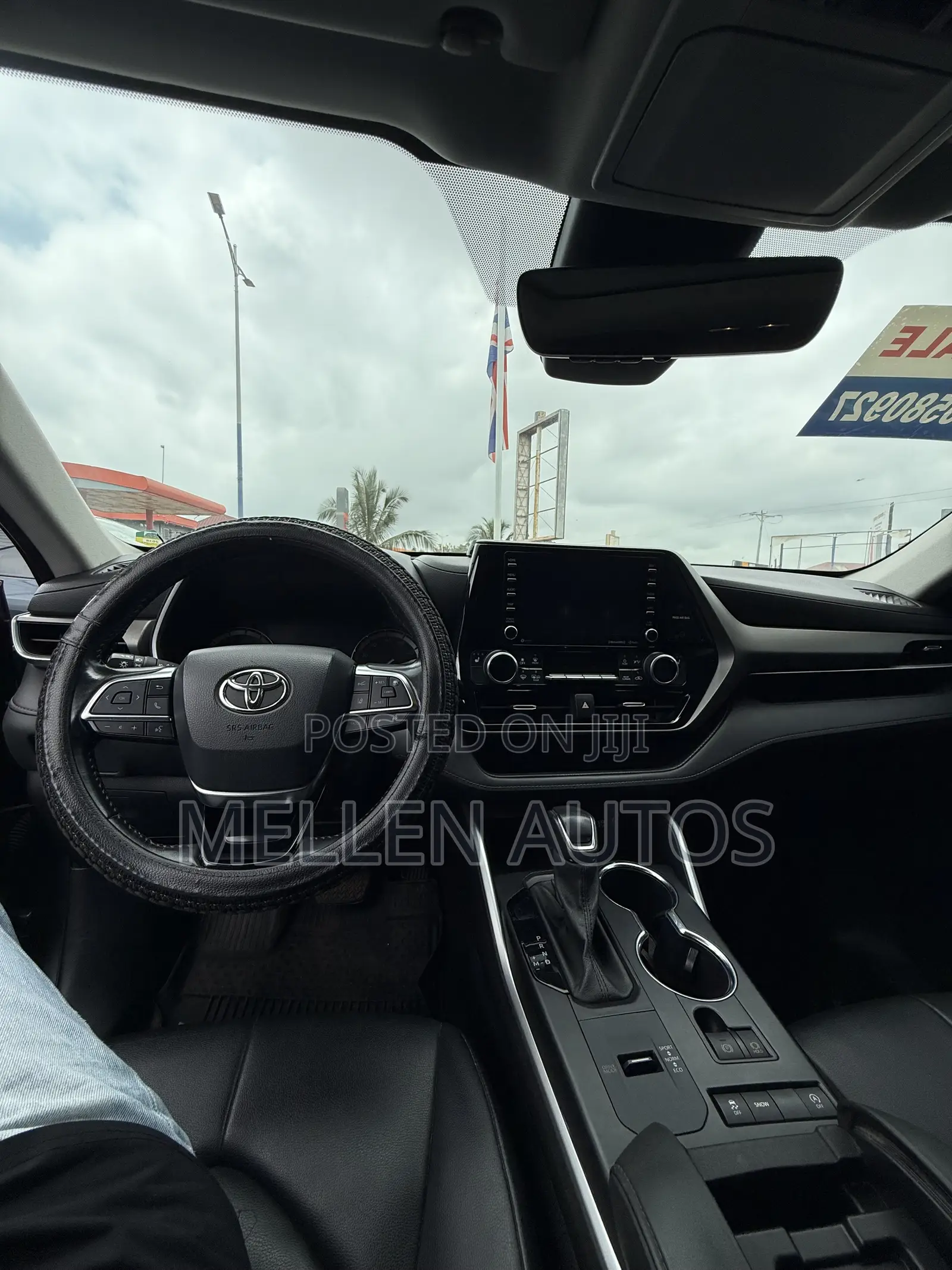 Toyota Highlander XLE 2021