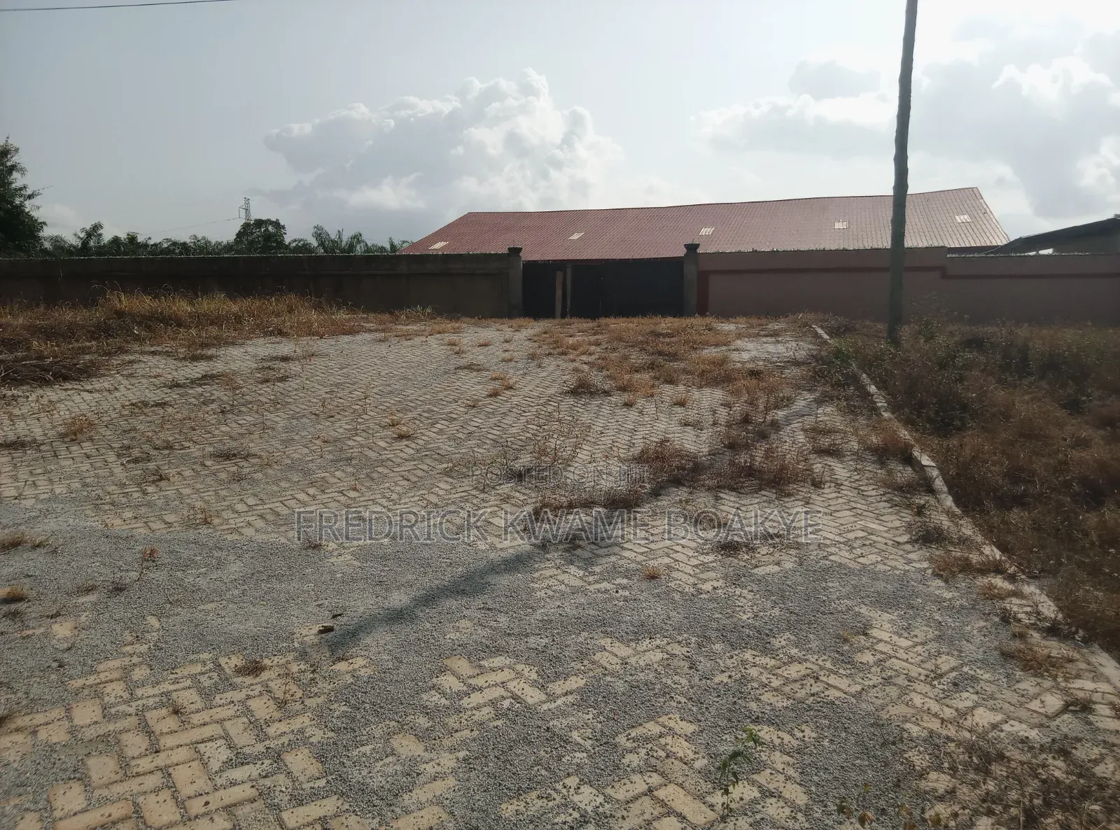 Warehouse for Sale at Anwia Nkwanta Obuoasi Road
