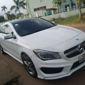 Mercedes-Benz C250 2014 White