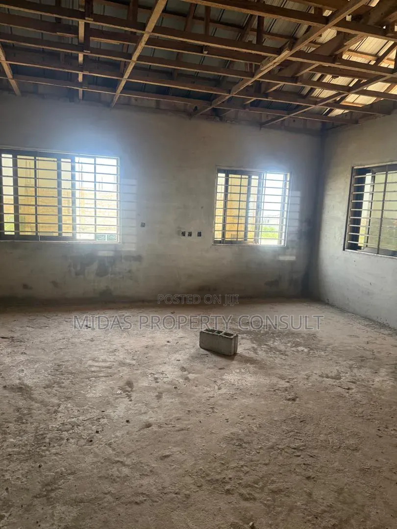 6bdrm House in Community 25 for sale