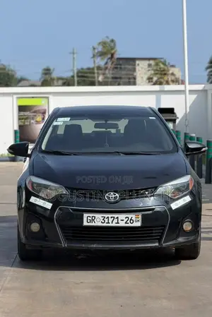 Toyota Corolla 2015 Black