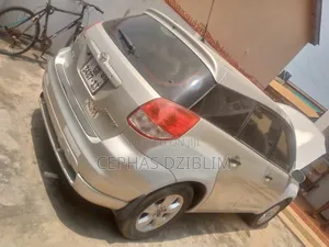 Toyota Matrix Hatchback FWD (1.8L 4cyl 5M) 2008 Silver