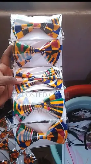 Kente Bow Tie