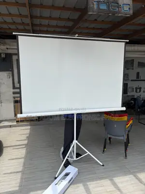 Tripod Manual 180x180cm Projector Screen