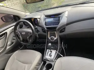 Hyundai Elantra 2013 White