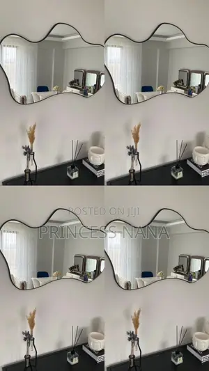 Small Wavy Mirror