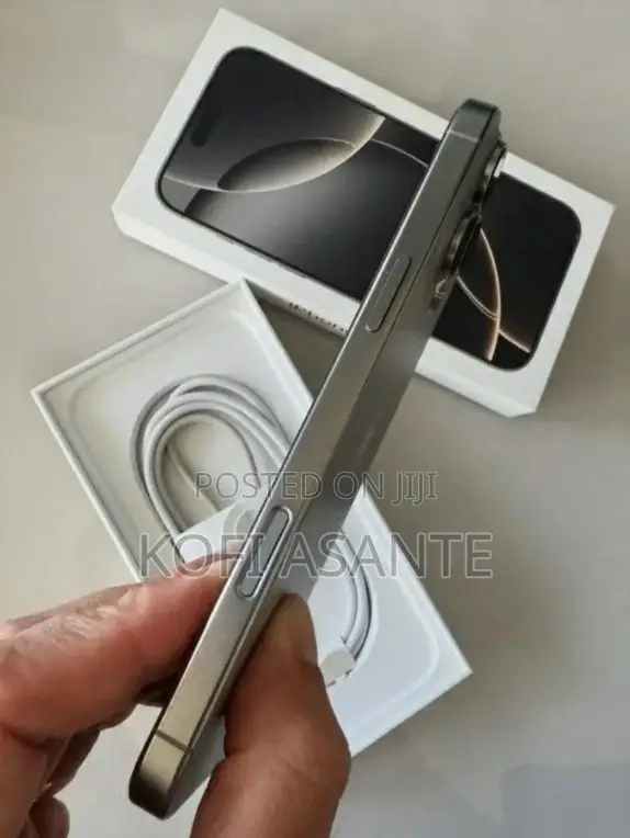 Apple iPhone 16 Pro Max 1 TB Silver