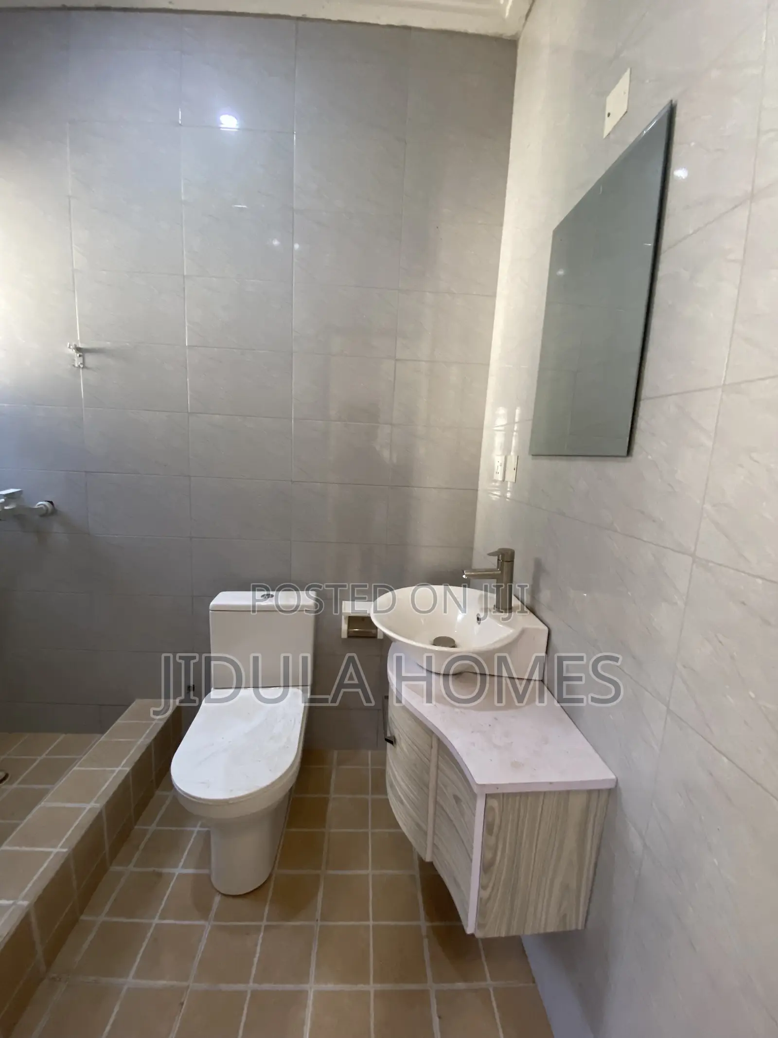 3bdrm Apartment in East Legon Hills, School Junction for rent