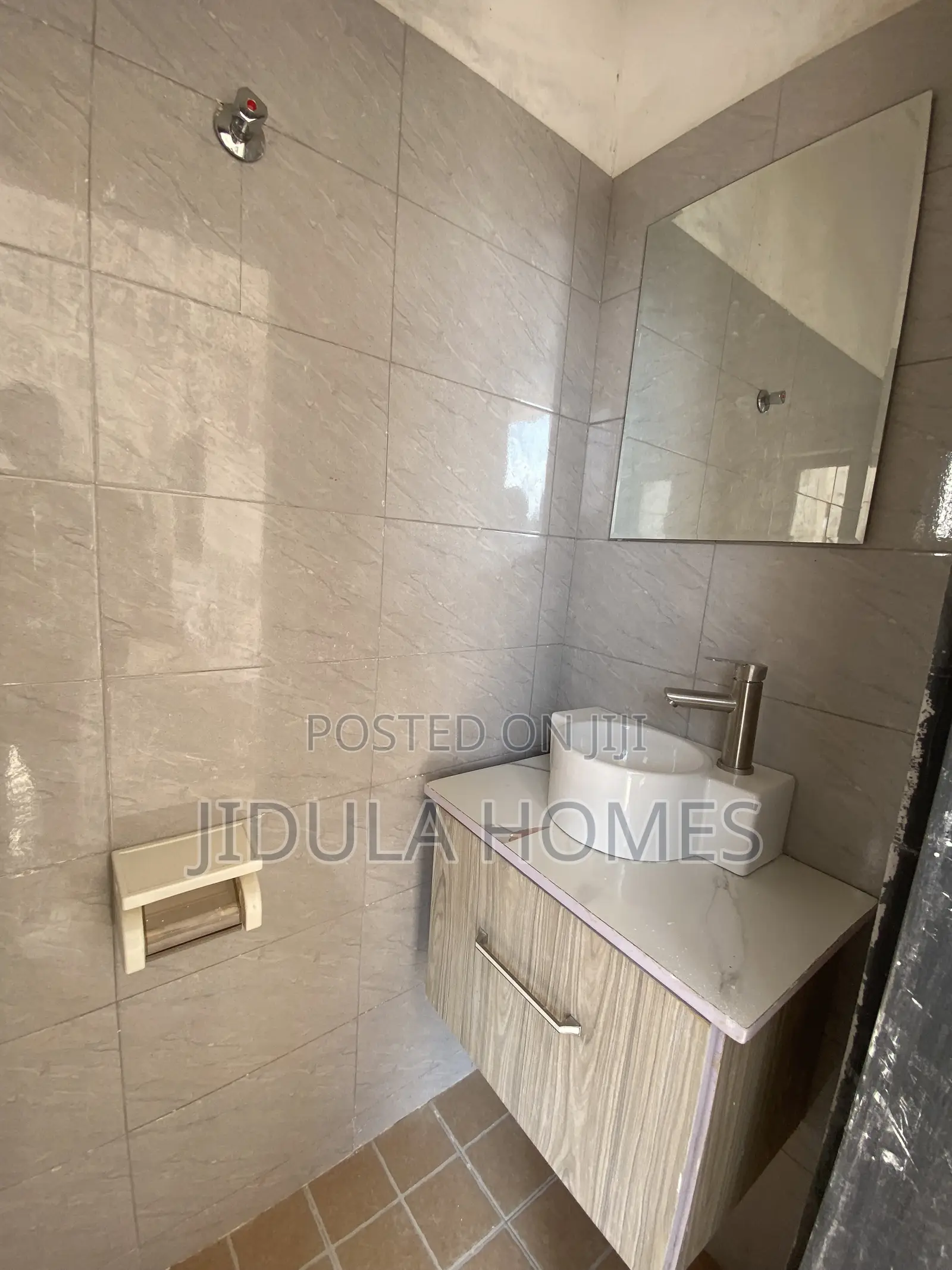 3bdrm Apartment in East Legon Hills, School Junction for rent